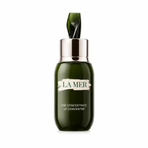La Mer The Concentrate serum 50ml on a white background